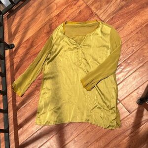 Transit Par-Such 100% Silk Chartreuse Sheer Sleeve LS Blouse Size XS